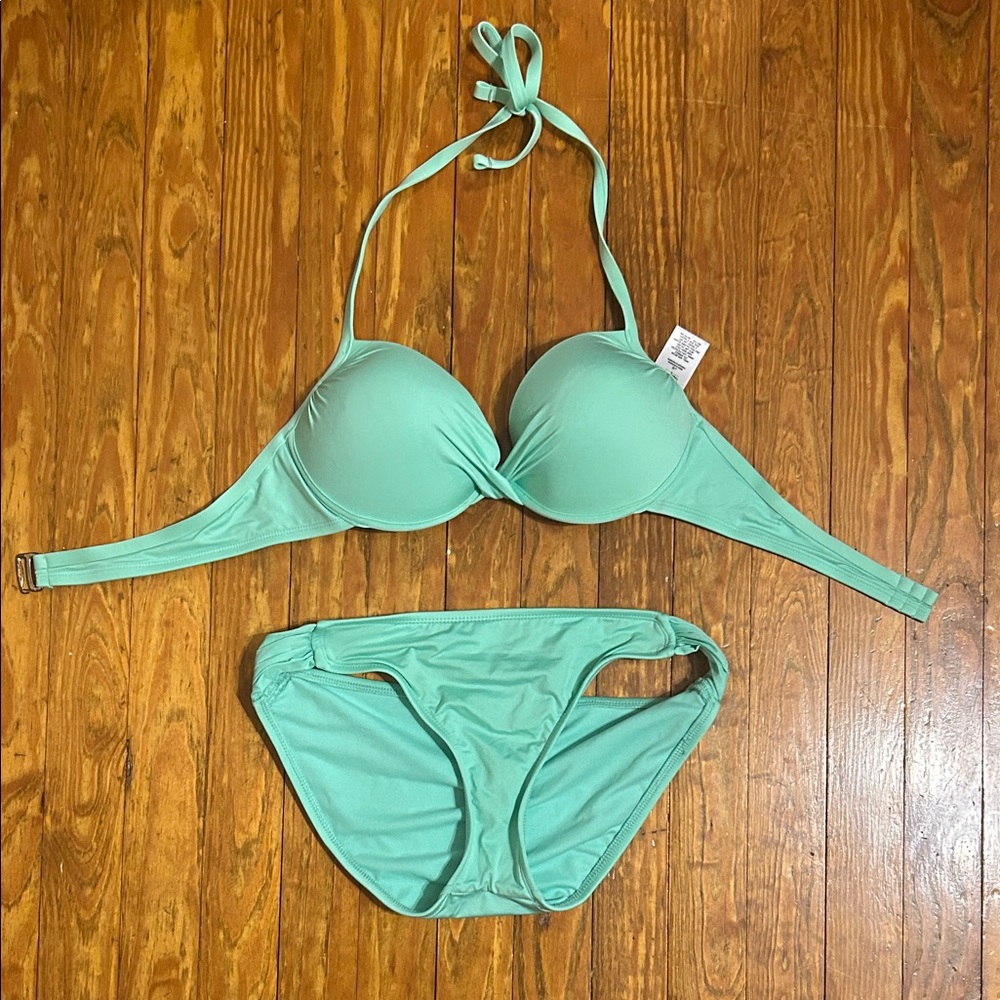 Mossimo Supply Co Light Green Bikini Set – Women’s Swimsuit – Cute Summer Style